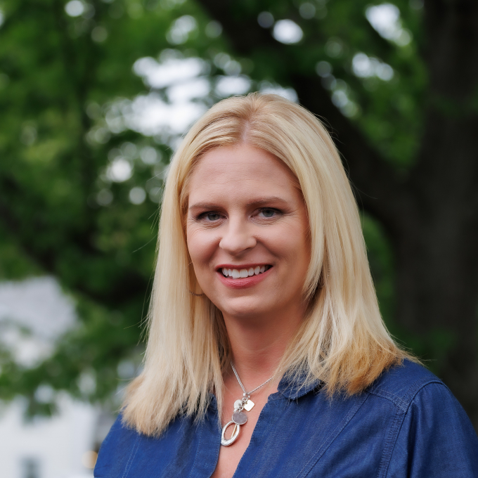 Headshot of Tiffany Lang